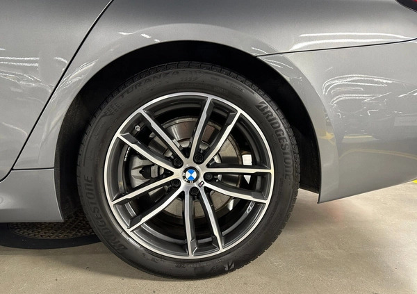 BMW Seria 5 cena 214900 przebieg: 33770, rok produkcji 2023 z Szczuczyn małe 704